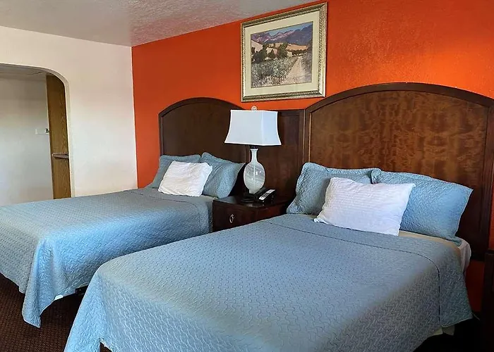 Travelodge By Wyndham Farmington Hwy 64
