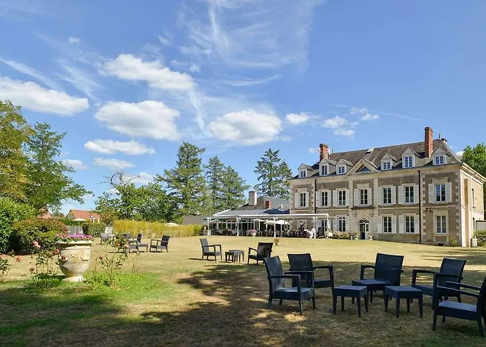 Logis Domaine De Valaudran