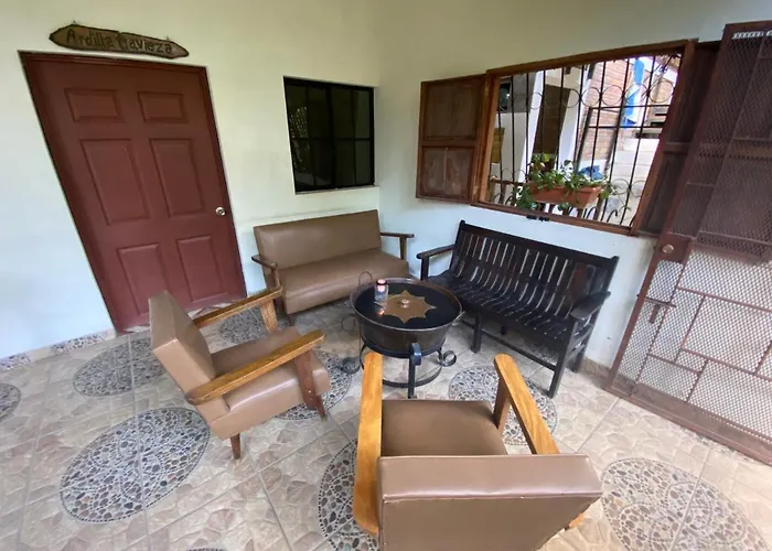 Hostal Café El Cedro