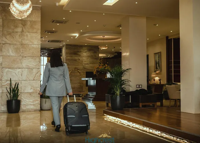 Highcrest Hotel
