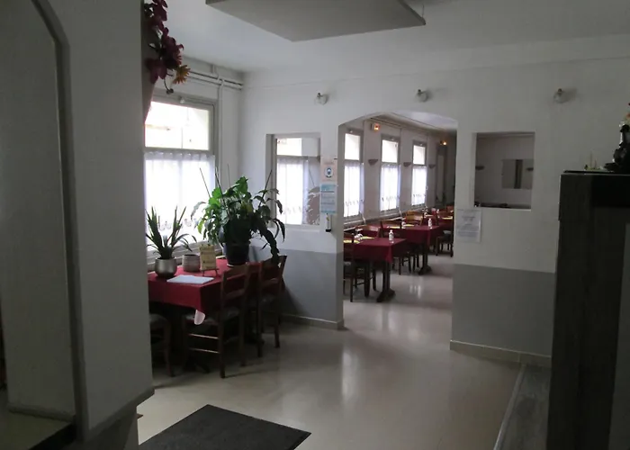 Logis Hôtel Beauséjour