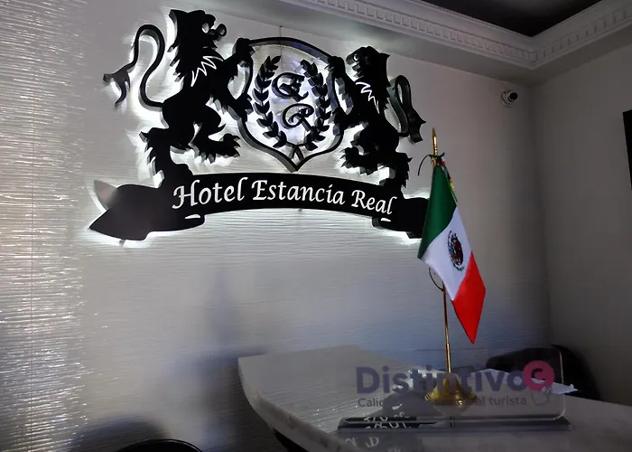 Hotel Estancia Real