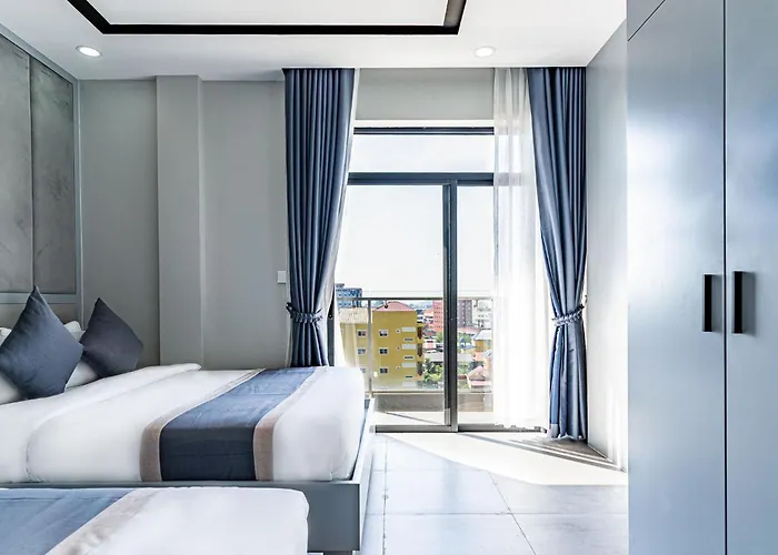The Square Kampot Hotel