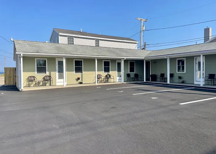 Moontide Motel, Apartments, And Cabins