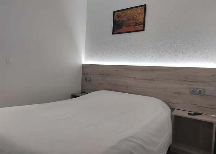 Alpha Hotel