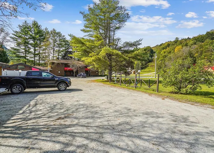 Cedarbrook Deluxe One Bedroom Suite With Outdoor Heated Pool 21416