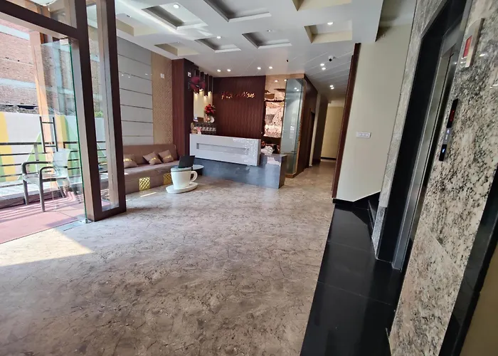 Hotel Kusum Palace