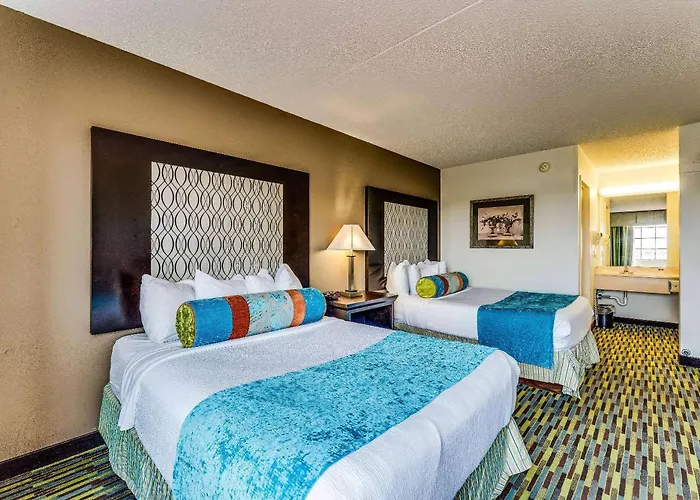 Wyndham Garden Wichita Downtown