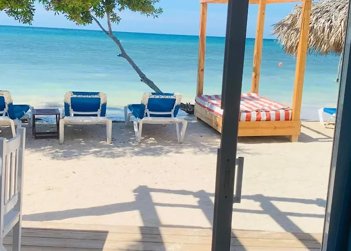 La Isla Bonita