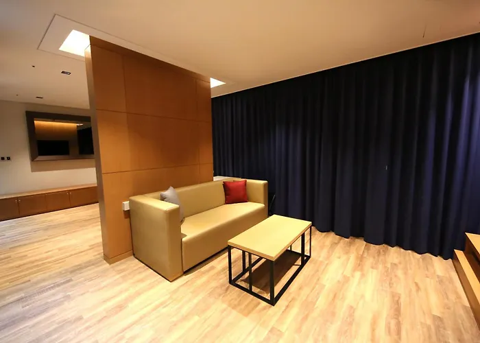 Sea Cruise Hotel
