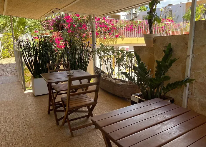 Le Jardin Exotique Hotel
