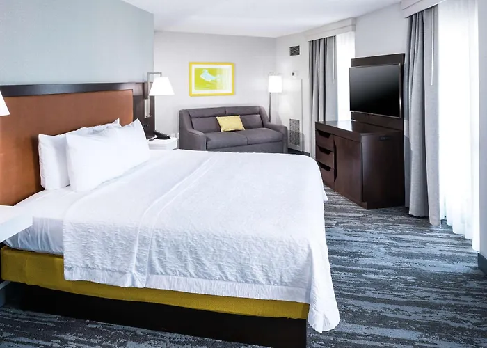 Hampton Inn & Suites Memphis-Beale Street
