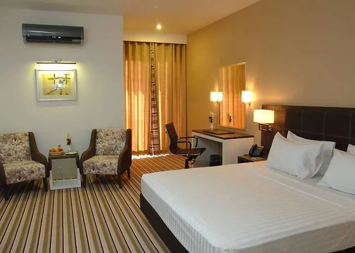 West Inn Hotel Faisalabad