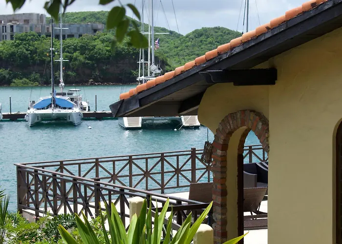 Secret Harbour Boutique Hotel&Marina