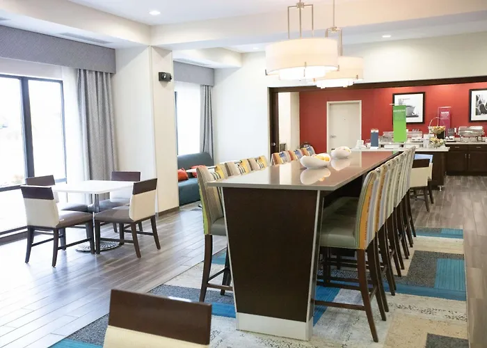 Hampton Inn&Suites - Toledo/Oregon