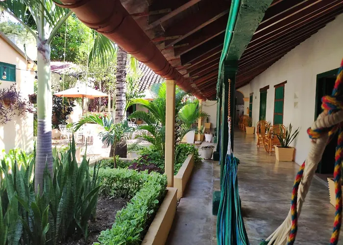HOTEL NIETO MOMPOX, ubicado en el corazón del centro histórico, frente al rio magdalena en zona de malecón