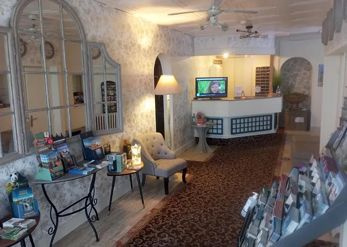 Logis Hotel Louise De Savoie