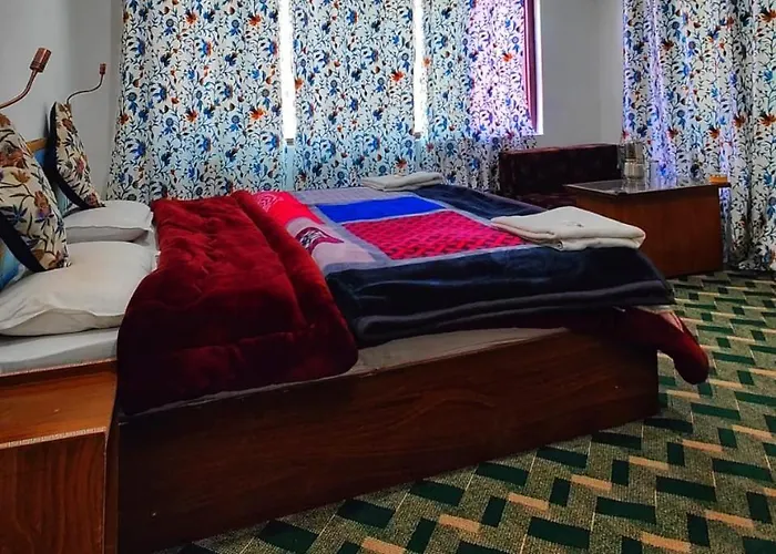 Tip Top Pahalgam