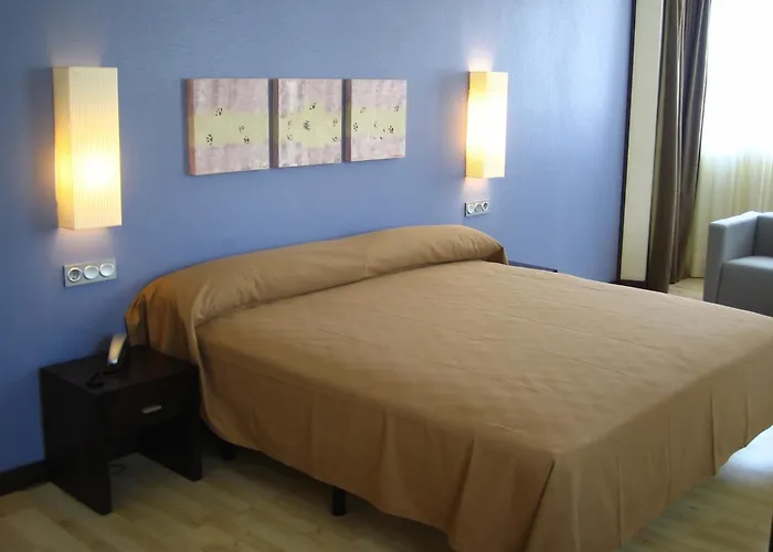 Hotel Puerta De Ocana