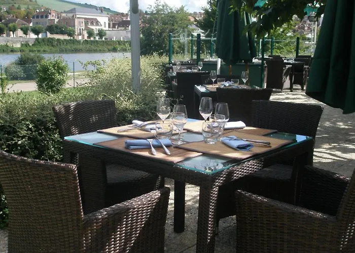 Hôtel Restaurant Le Rive Gauche