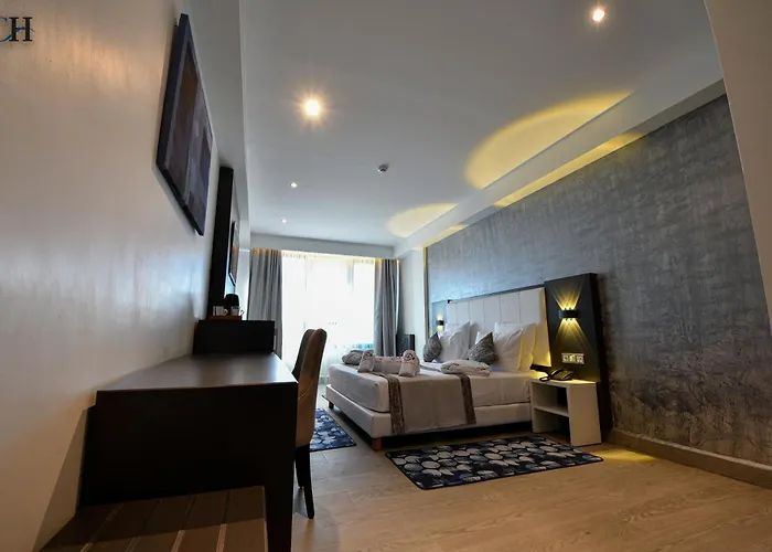 Hotel Chaker