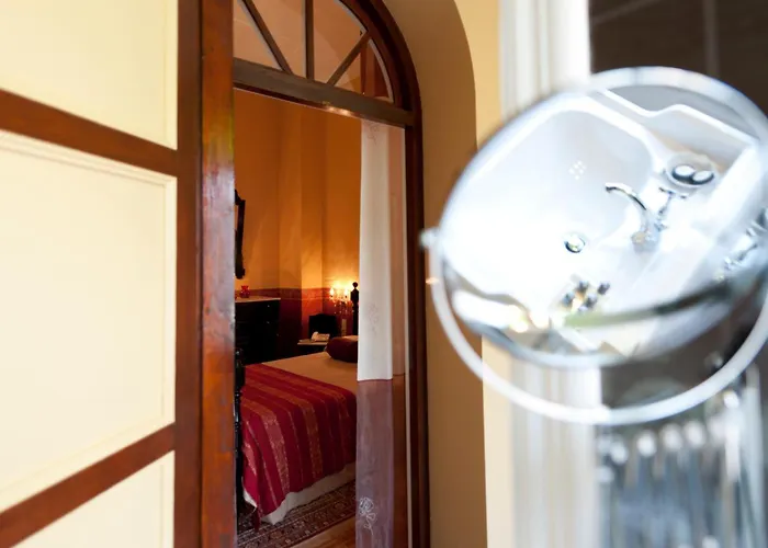 Hotel Casa Ceremines