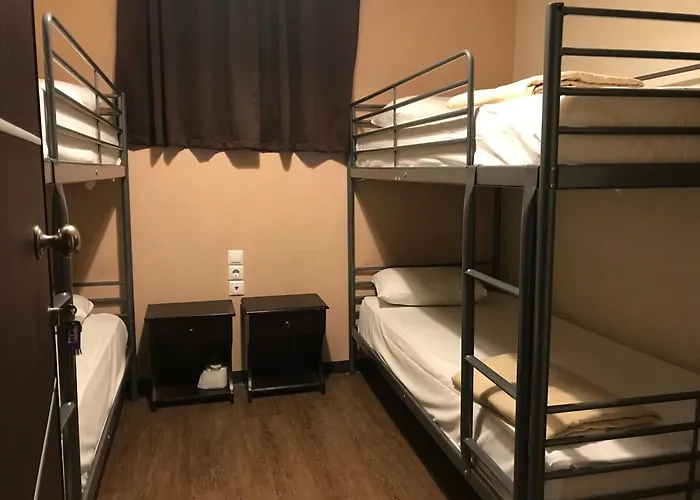 Pella Inn Hostel