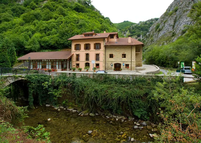 La Casona de Mestas
