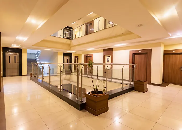 Hotel Verandah