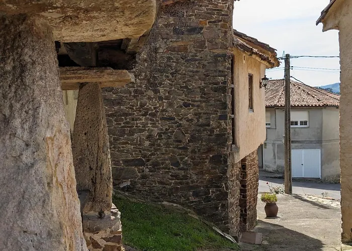Las Casas de Isu