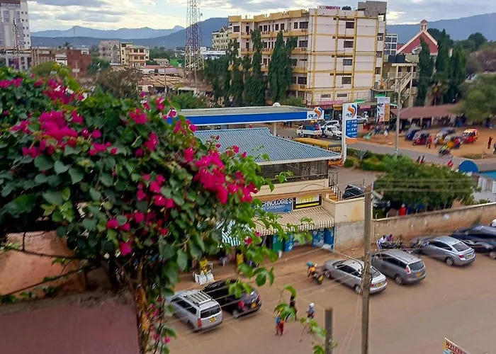 Oasis Hotel&Guest House. Voi
