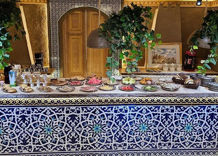 Khans Palace Hotel