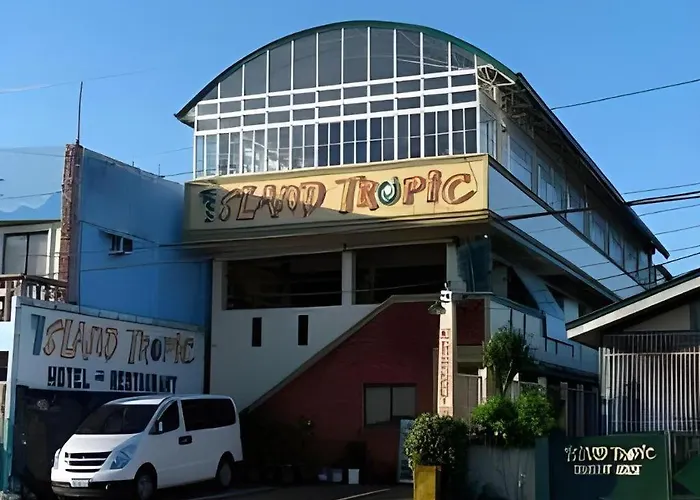 Island Tropic Hotel And Restaurant