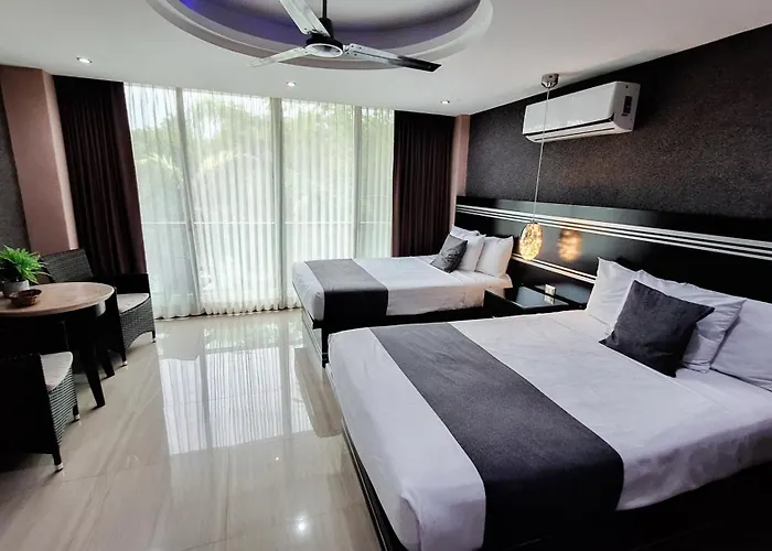 Hotel & Suites Country Valladolid