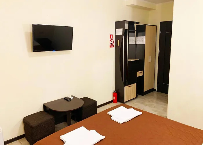 Breeze Hotel