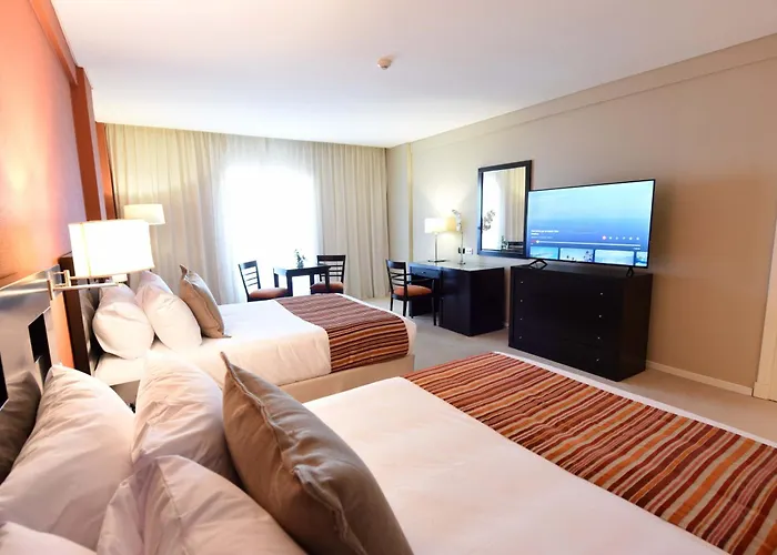 Camberland Resort & Spa Ramallo