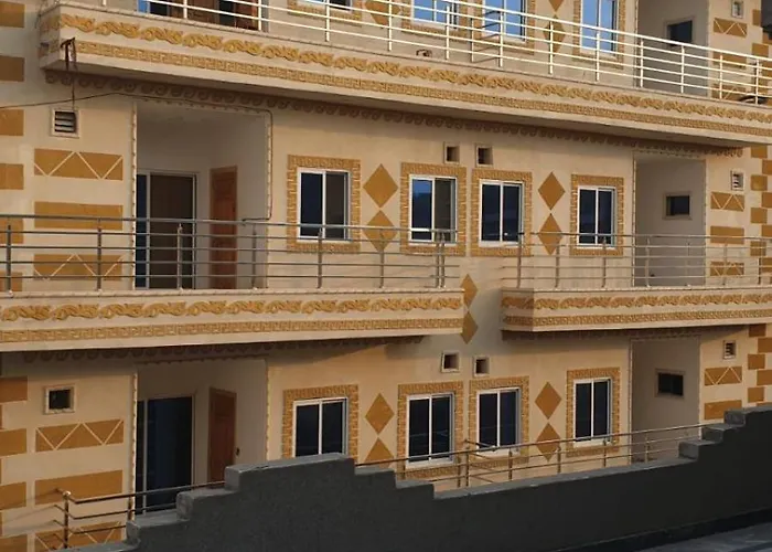 Dastak Hotel