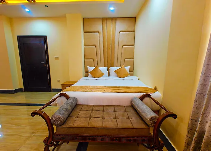 Kabirs Hotel Kalam