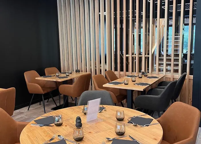 Hotel Du Puy Ferrand , Restaurant La Table De L'Ours