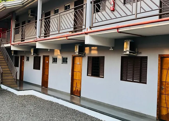 Hotel 2 Irmaos