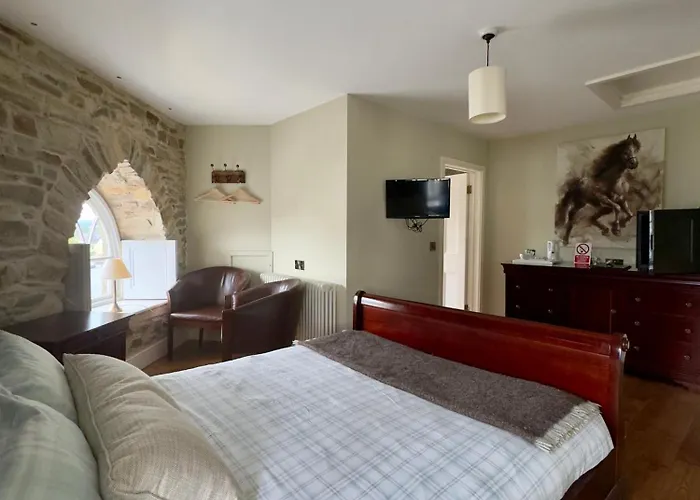 Cross Hands Hotel