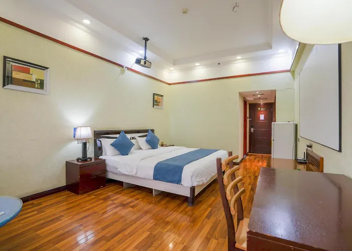 Ha Luo Hotel