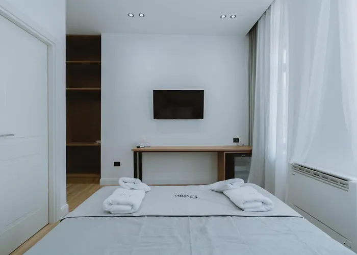 Dyrmo Hotel
