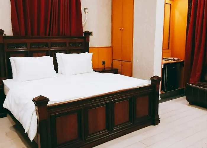 Karachi Elet Business Hotel