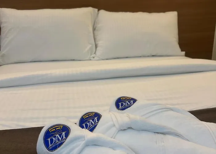 D&M Travellers Inn