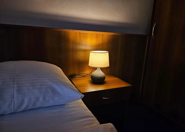 Hotel Trim
