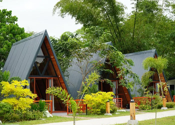 Lucasandlily'S Farmhouse