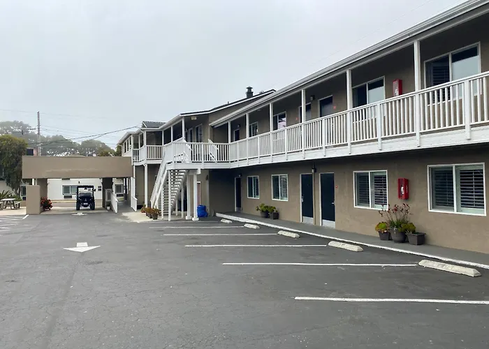 Rockview Inn And Suites