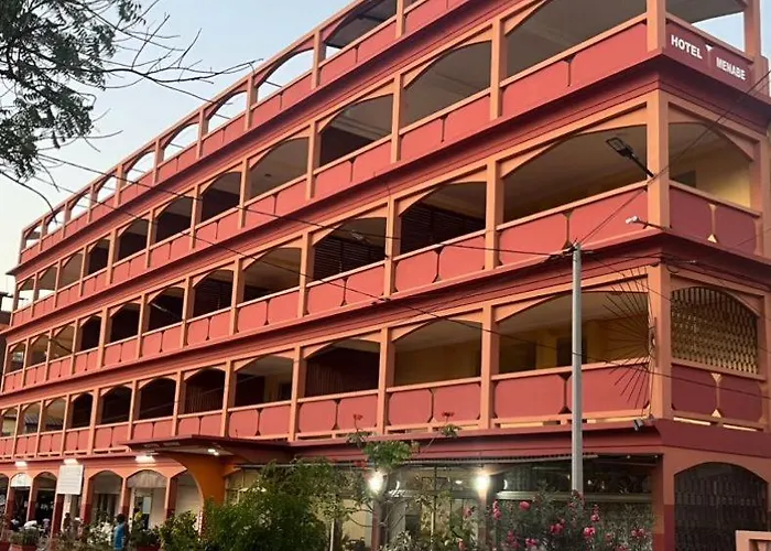 Hotel Menabe & Restaurant