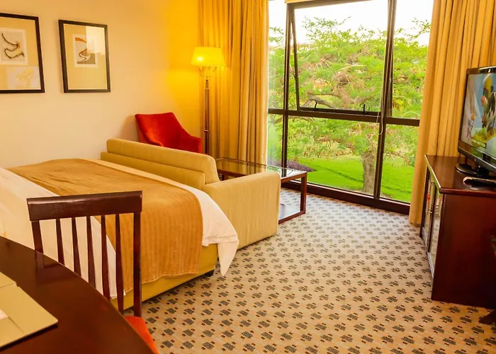 Phakalane Golf Estate Hotel&Convention Centre